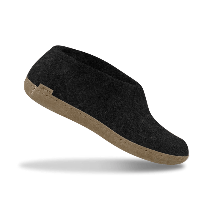 The leather shoe charcoal