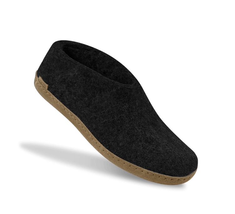 The leather shoe charcoal