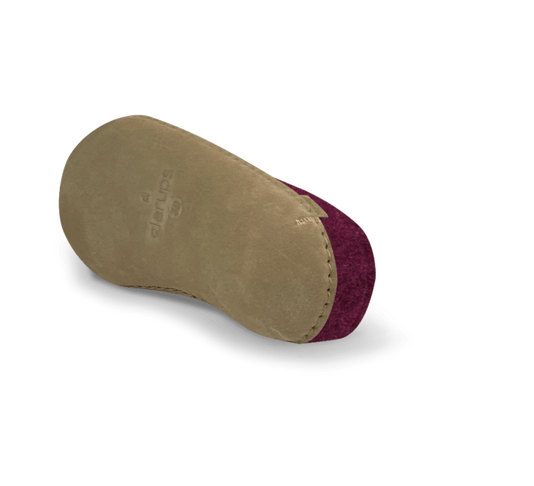 The leather slip-on cranberry