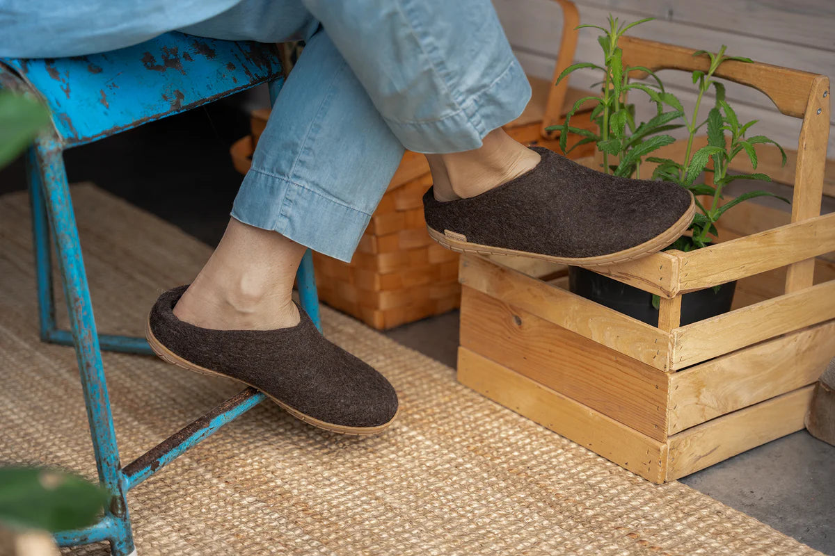 The slip on honey rubber chestnut