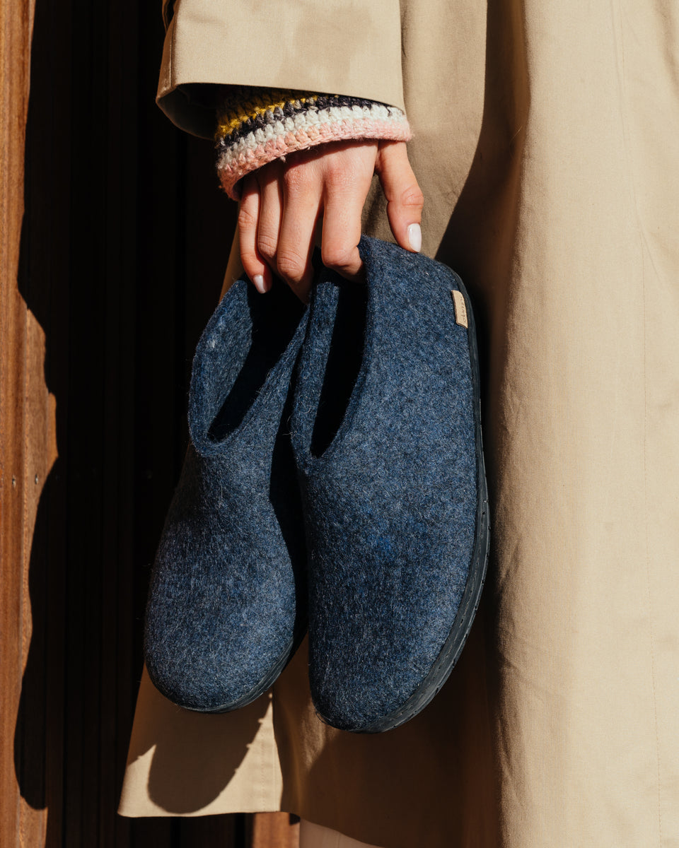 The black rubber shoe denim