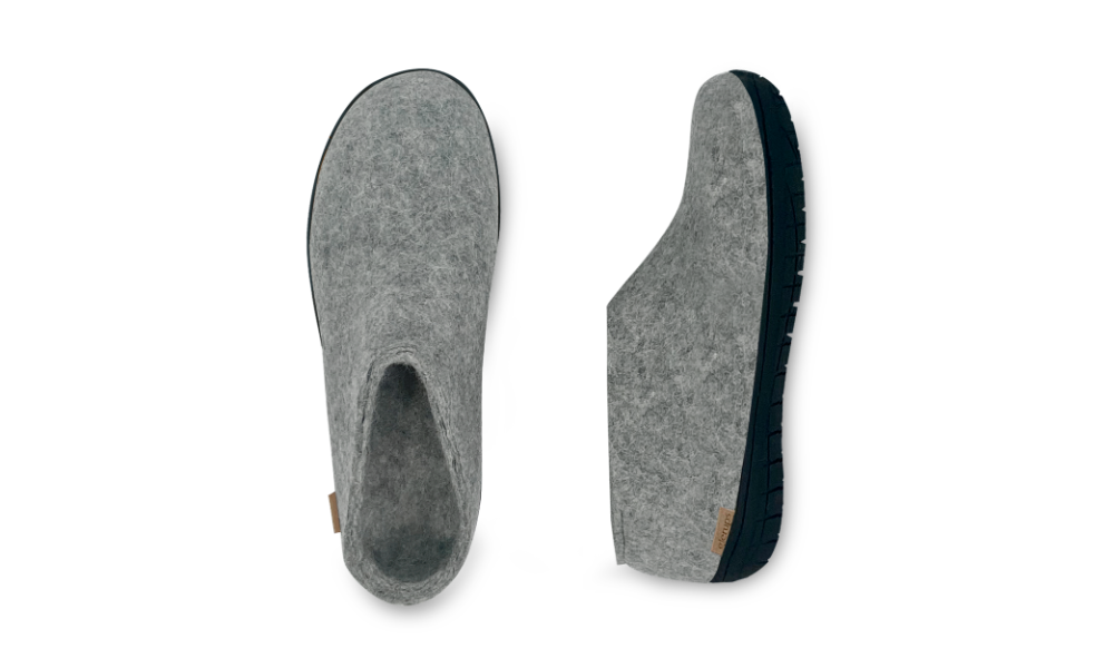 The black rubber shoe grey
