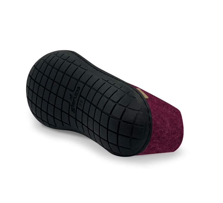 The black rubber shoe cranberry